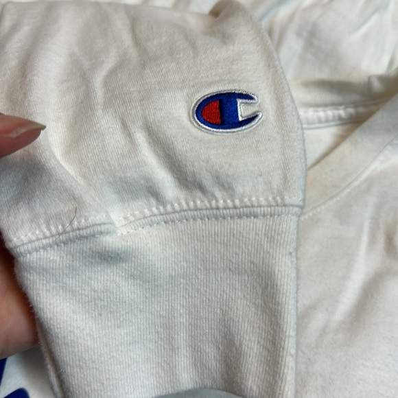 Champion long sleeve, size large - Picture 4 of 5
